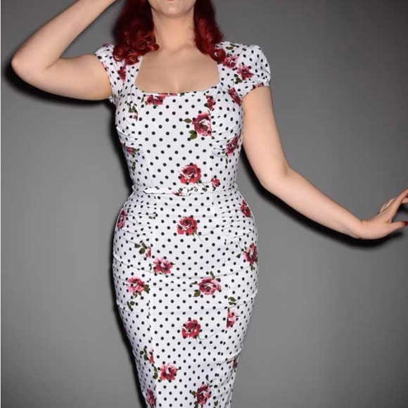 Stop Staring -White dress w/black polkadots and roses. SZ XL fits a LG or Med - Picture 2 of 7